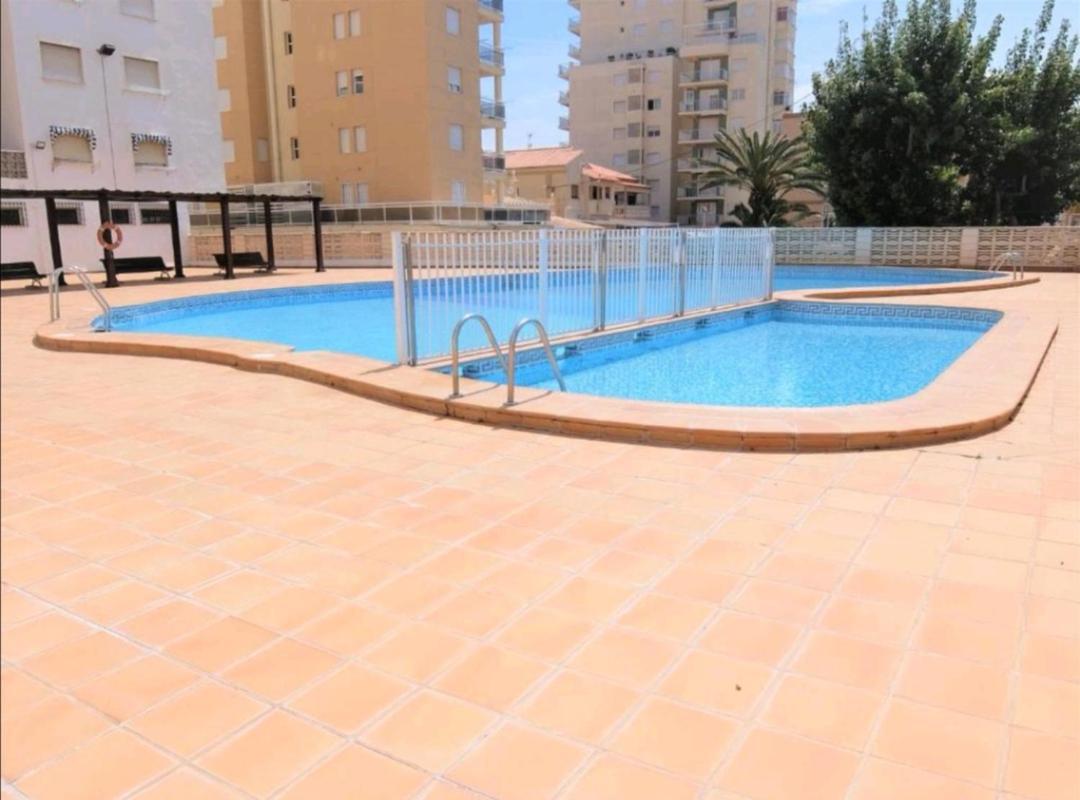 Apartamento A Pie De Playa-Edificio Bonaire Gandía Buitenkant foto